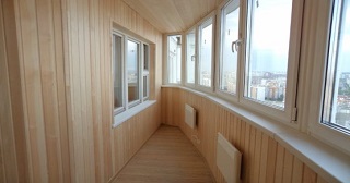 Отделка, остекление, утепление балконов в Осинниках от 208 руб. м/2.